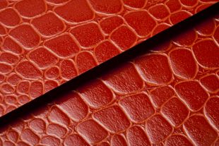 Hülle DIN C5, geprägte Krokodilleder-Optik orange