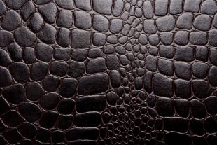 Hülle DIN C5, geprägte Krokodilleder-Optik braun