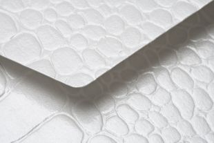 Hülle DIN C5, geprägte Krokodilleder-Optik weiß